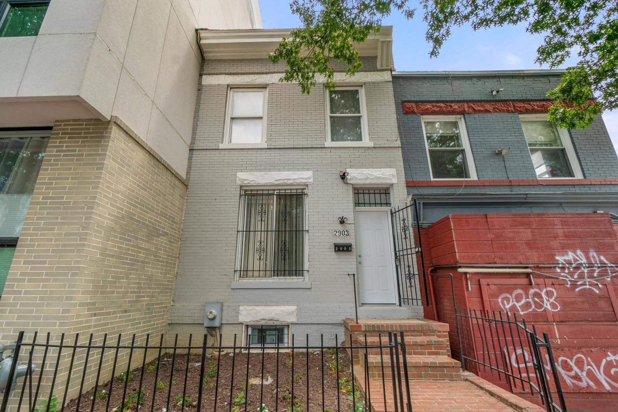 Close To Howard University , Unit #2 Washington Exterior photo